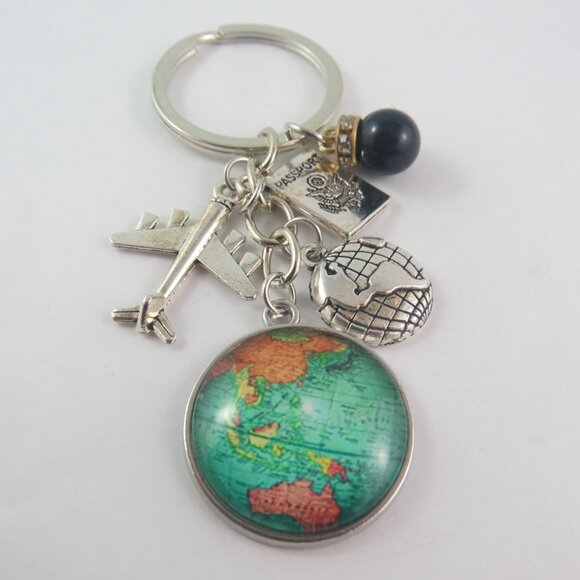 Travel Keychain Globe Keychain Airplane Key Ring Wanderlust Lover Keychain World - Picture 2 of 4